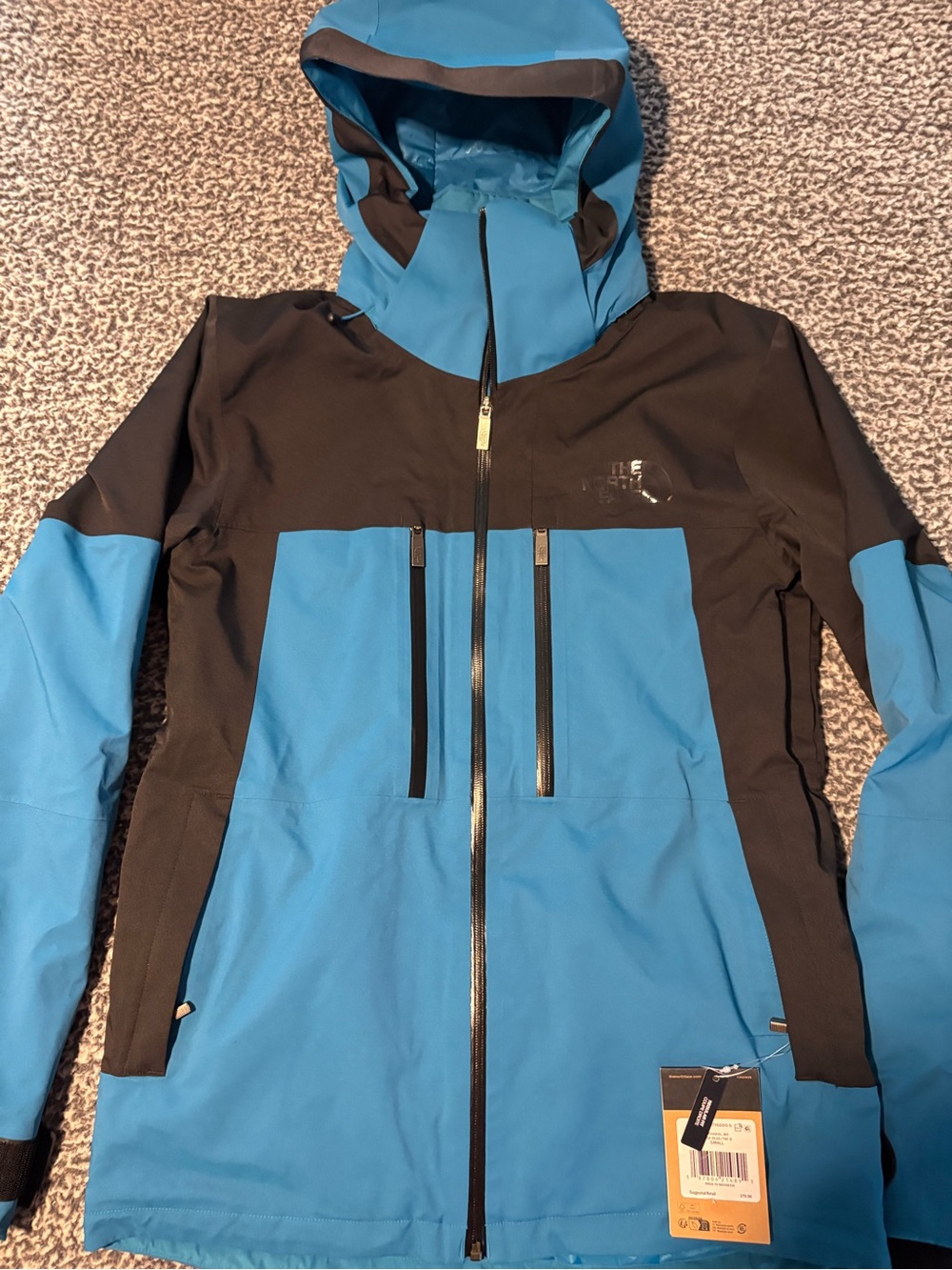 The North Face Men’s Size S Chakal Jacket in Dusk Blue/Black NWT!